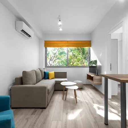 Color Block, Nilie Hospitality Mgmt * Thessaloníki