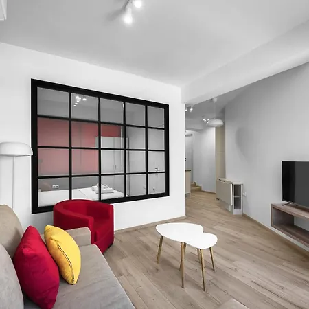 Color Block, Nilie Hospitality Mgmt