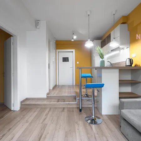Color Block, Nilie Hospitality Mgmt Lägenhet *