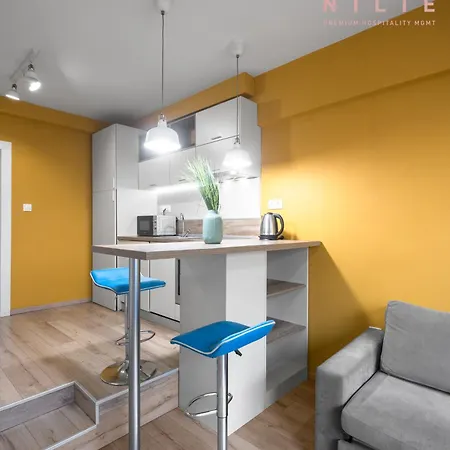 Color Block, Nilie Hospitality Mgmt
