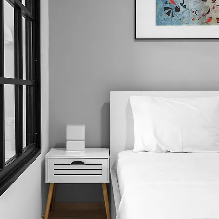 Color Block, Nilie Hospitality Mgmt דירה